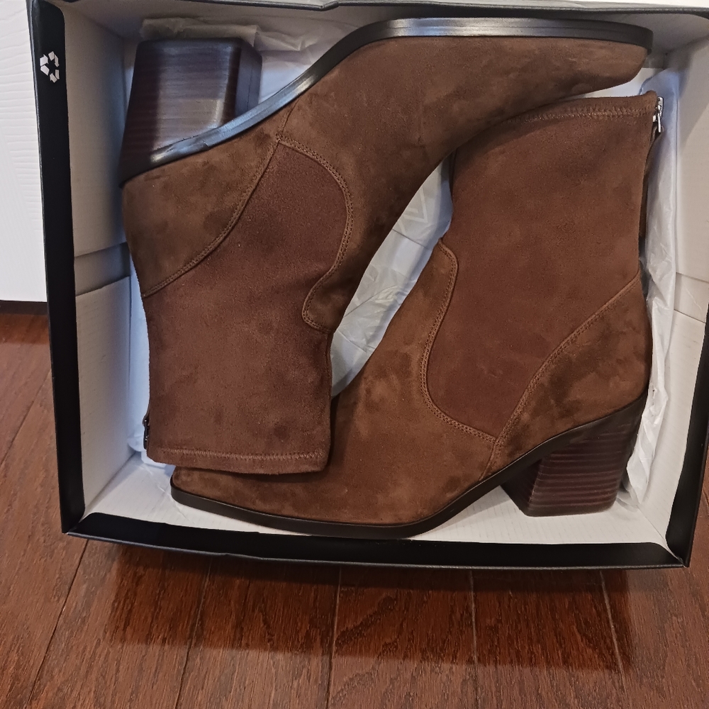 27 Edit Bex Chestnut Suede Bootie 9W